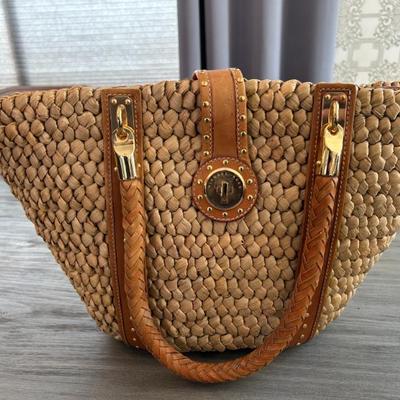 Sale Photo Thumbnail #72