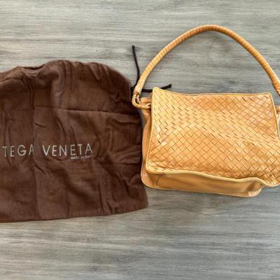 Sale Photo Thumbnail #708