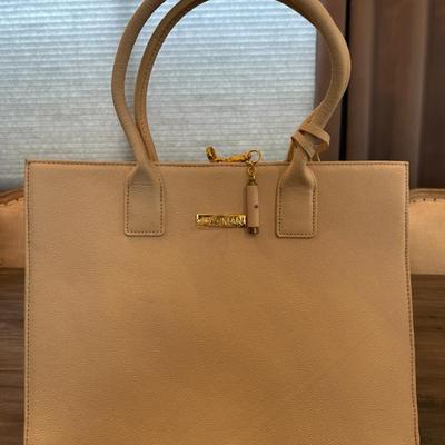 Sale Photo Thumbnail #910