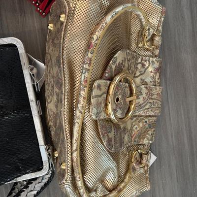 Sale Photo Thumbnail #1097