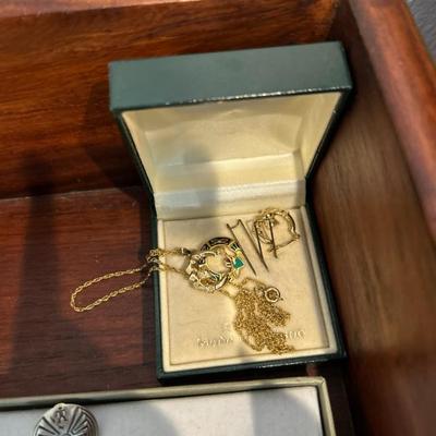 Sale Photo Thumbnail #232