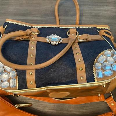 Sale Photo Thumbnail #856