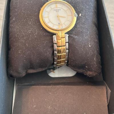 Sale Photo Thumbnail #558