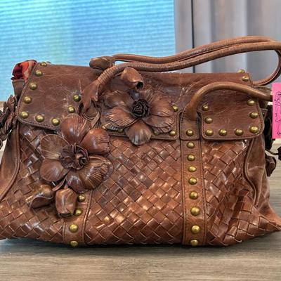 Sale Photo Thumbnail #939