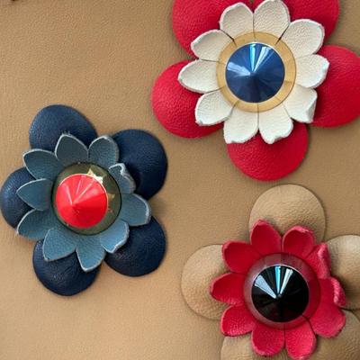 Sale Photo Thumbnail #706