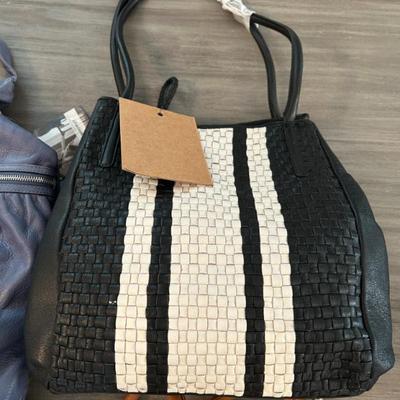 Sale Photo Thumbnail #1104