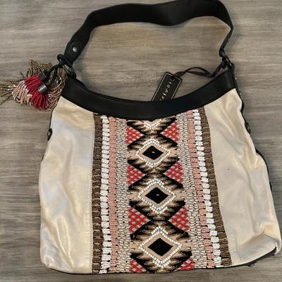 Sale Photo Thumbnail #824