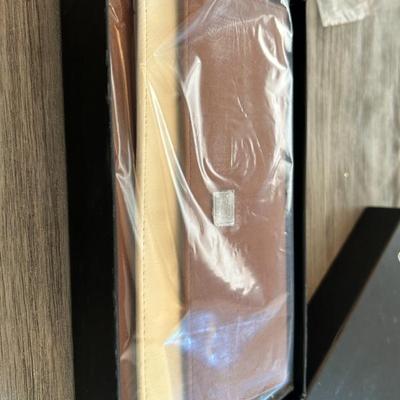 Sale Photo Thumbnail #590