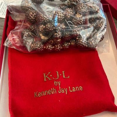 Sale Photo Thumbnail #556