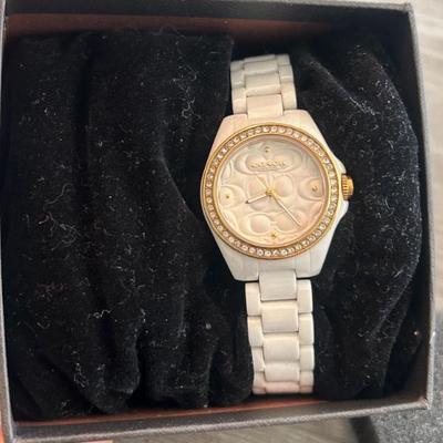 Sale Photo Thumbnail #559