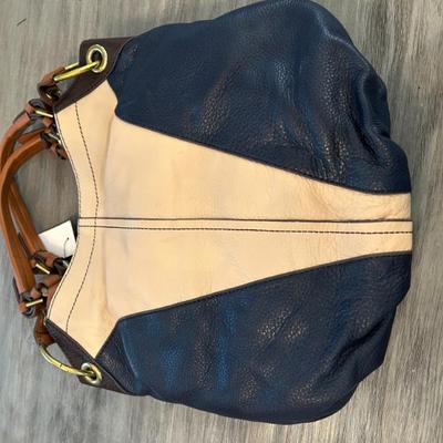 Sale Photo Thumbnail #949