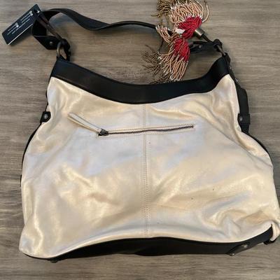 Sale Photo Thumbnail #825