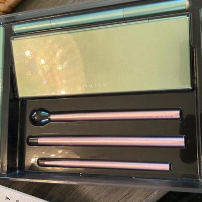 Sale Photo Thumbnail #227