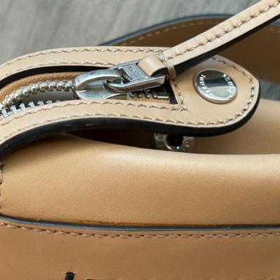 Sale Photo Thumbnail #707