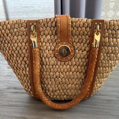 Sale Photo Thumbnail #73