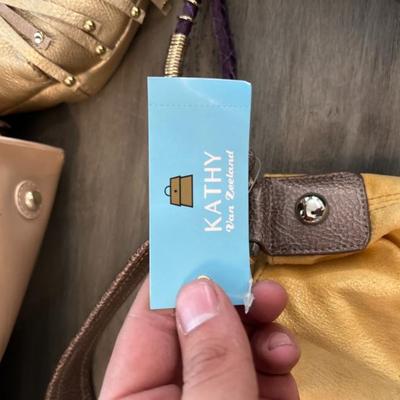 Sale Photo Thumbnail #1141