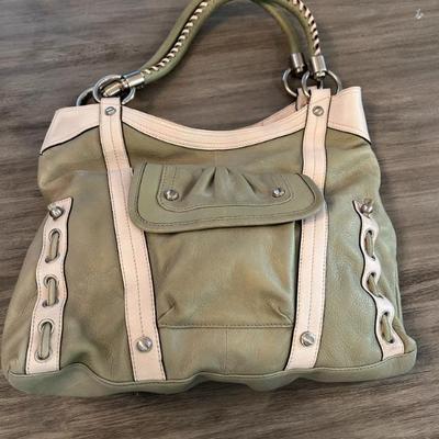 Sale Photo Thumbnail #937