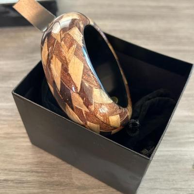 Sale Photo Thumbnail #189