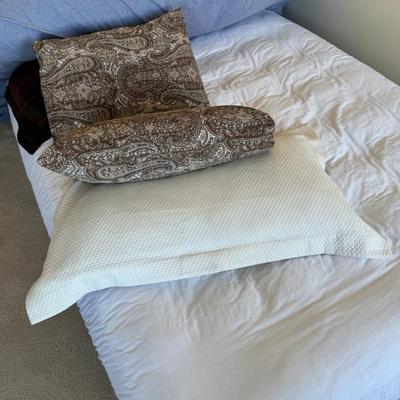 Sale Photo Thumbnail #106