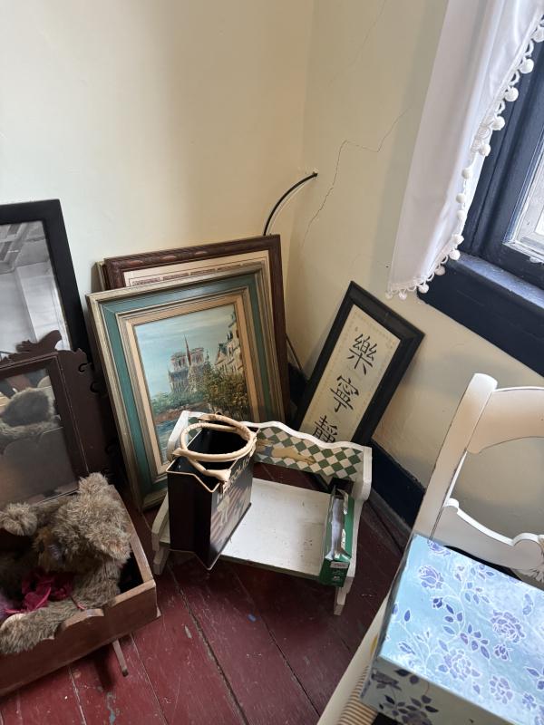 Sale Photo Thumbnail #259