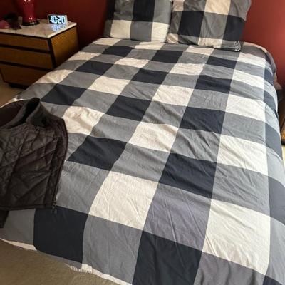 Sale Photo Thumbnail #118