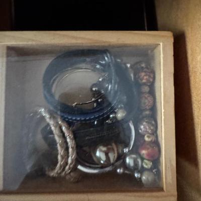 Sale Photo Thumbnail #40