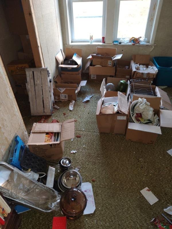 Sale Photo Thumbnail #19