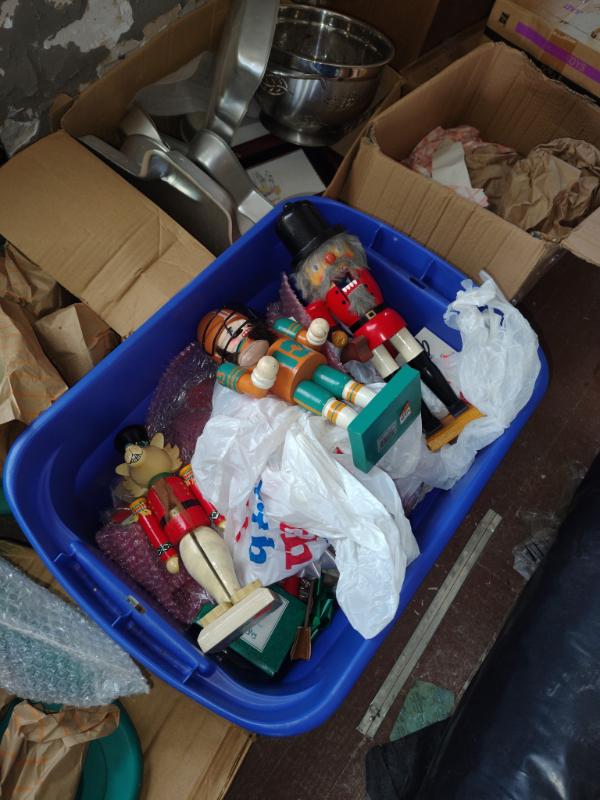 Sale Photo Thumbnail #3