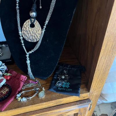 Sale Photo Thumbnail #41