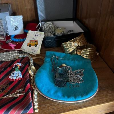 Sale Photo Thumbnail #31