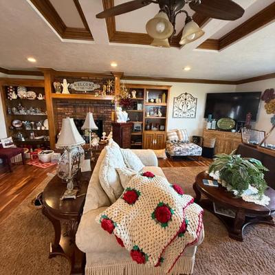 Sale Photo Thumbnail #124