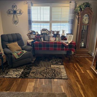 Sale Photo Thumbnail #71