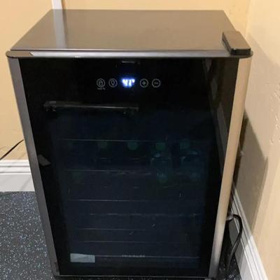 Frigidaire Bottle Drink Cooler 