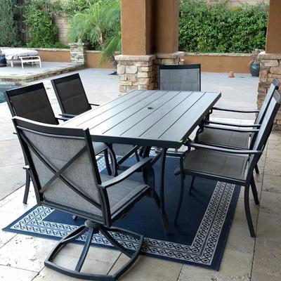 Patio Table & 6 Chairs 