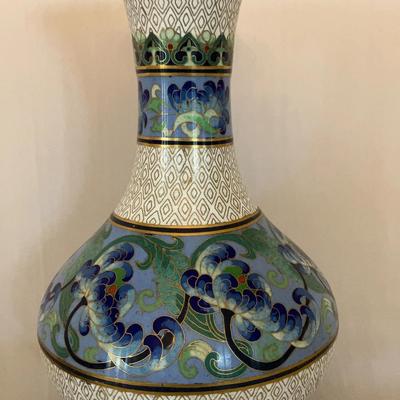 Cloisonné Vase with wood stand