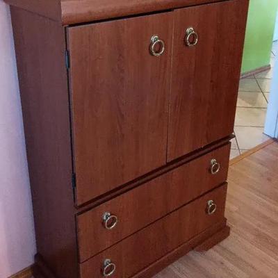 Ladd Furniture Tall Dresser 38x17x56