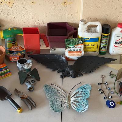 Garden Lot - Miracle Grow Fertilizer, Watering Cans, Ladybug With Bells