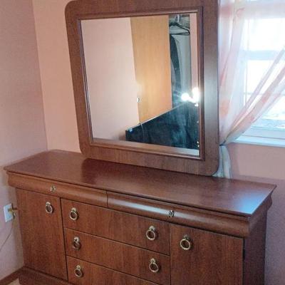 Ladd Furniture Low Dresser W/ Mirror ,65x17x34 Dresser