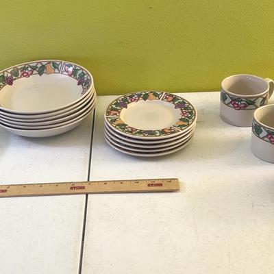 “Trellis Fruits” Majesticware By Sakura Stoneware Set 