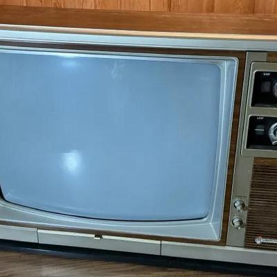 1983 Samsung TV