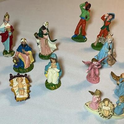 Manger Figurines
