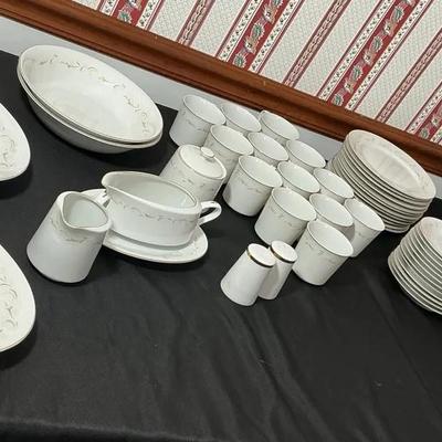 90pc Yamaka Fine China