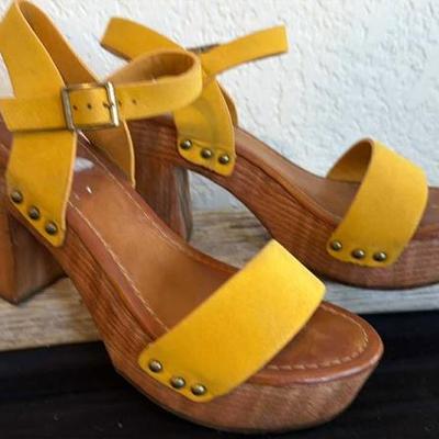 Sale Photo Thumbnail #119