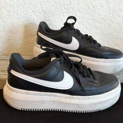 Sale Photo Thumbnail #19