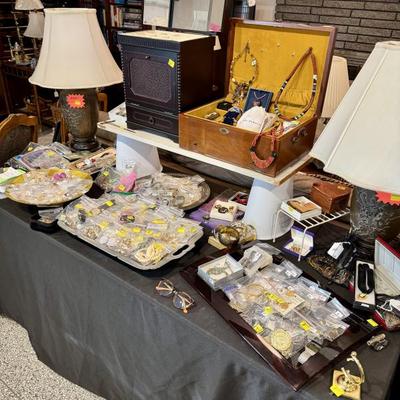 Sale Photo Thumbnail #15