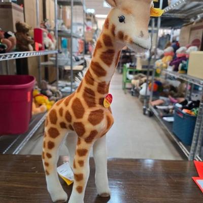 Sale Photo Thumbnail #89