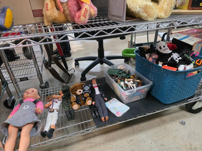 Sale Photo Thumbnail #229