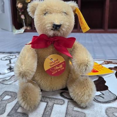 Sale Photo Thumbnail #144