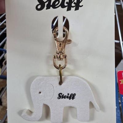 Sale Photo Thumbnail #76