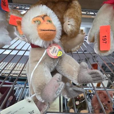 Sale Photo Thumbnail #203